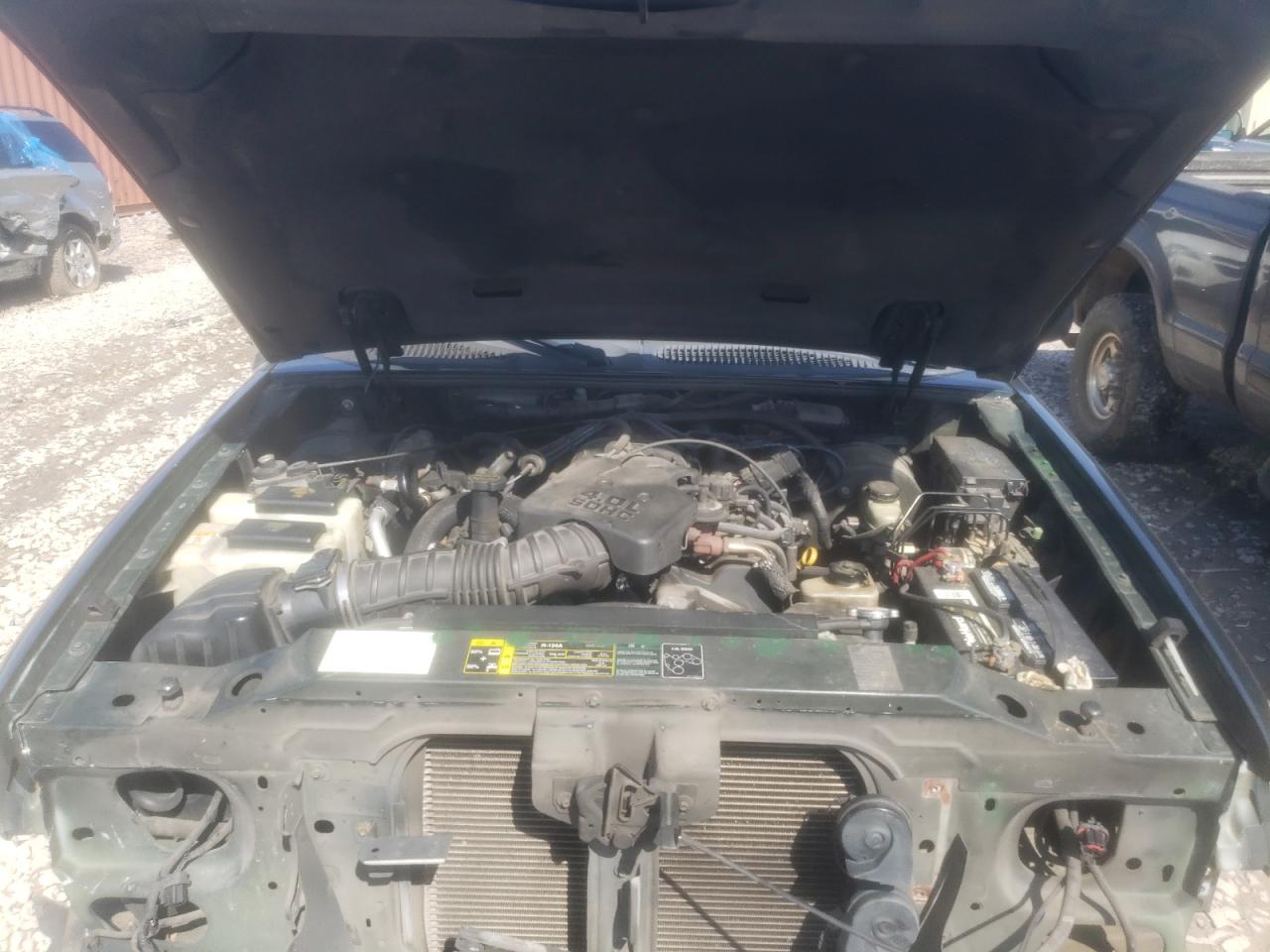 Photo 7 from auction – 2004 FORD EXPLORER S with VIN 1FMZU67KX4UB15866