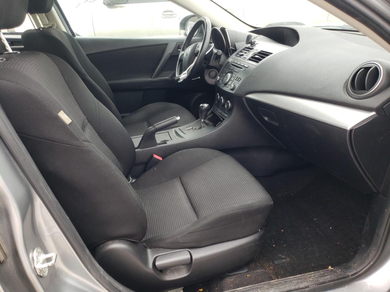 Photo 5 from auction – 2013 MAZDA 3 I with VIN JM1BL1VP2D1835562