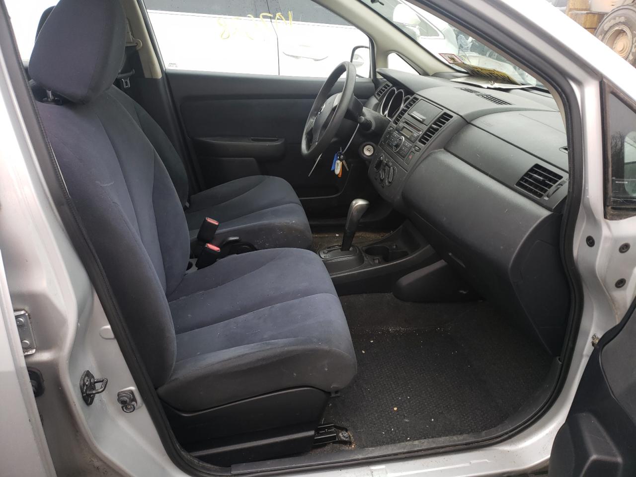 Photo 5 from auction – 2011 NISSAN VERSA S with VIN 3N1CC1AP7BL390514