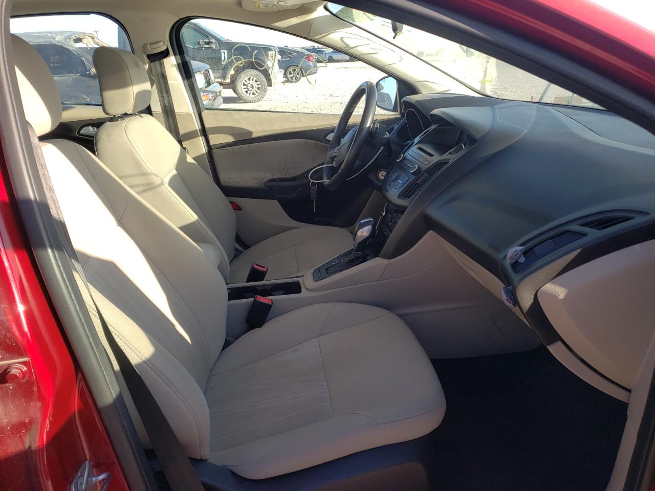 Фото 5 с аукциона – 2015 FORD FOCUS SE с VIN 1FADP3F22FL381953