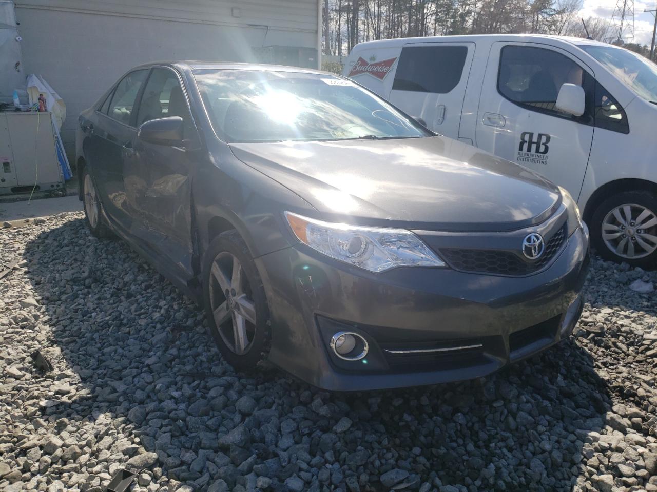 TOYOTA CAMRY L 2013 with VIN 4T1BF1FK8DU670248 - Photo from auction