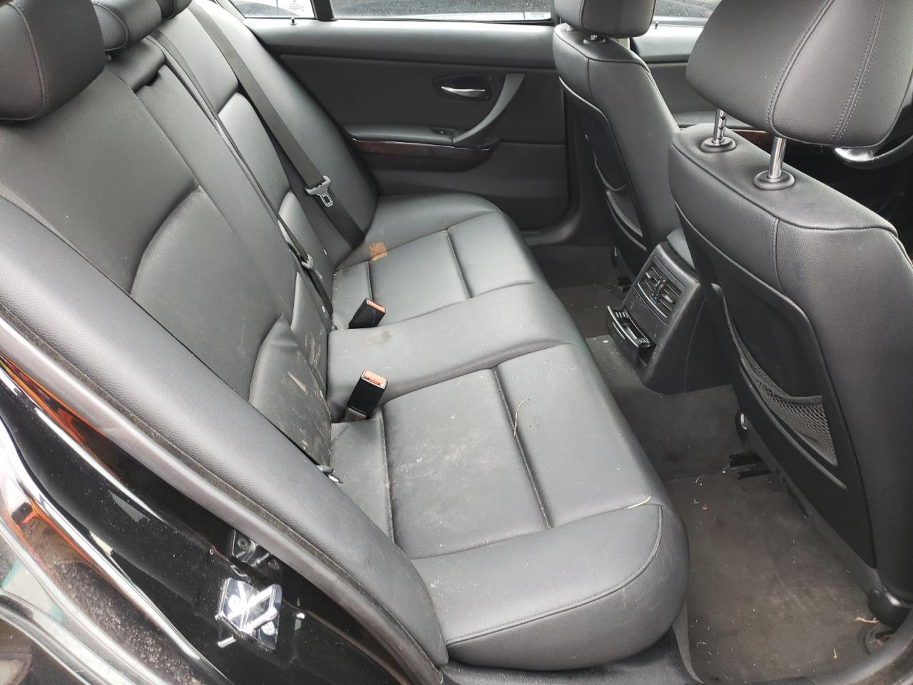 Photo 6 from auction – 2007 BMW 328 I with VIN WBAVA33597KX81513