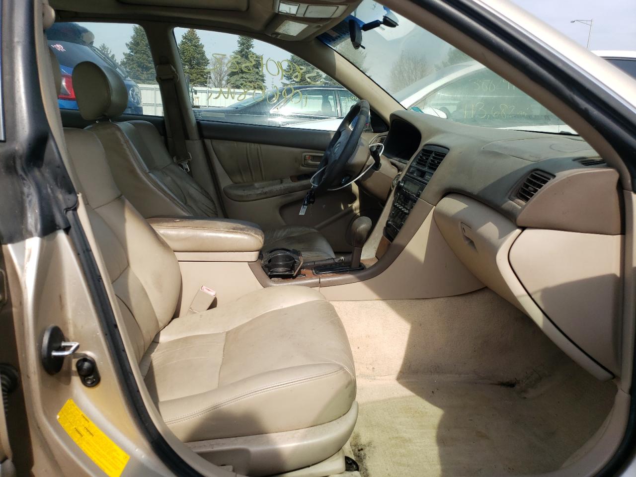 Photo 5 from auction – 1999 LEXUS ES 300 with VIN JT8BF28G1X0146758