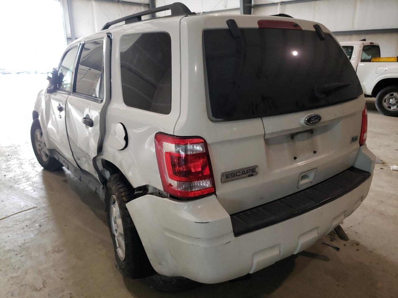 Photo 3 from auction – 2010 FORD ESCAPE XLT with VIN 1FMCU9DG2AKB44034