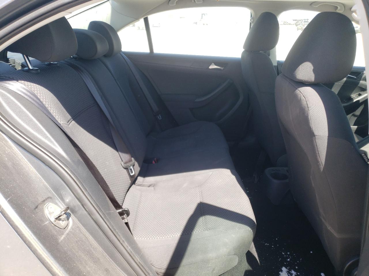 Photo 6 from auction – 2011 VOLKSWAGEN JETTA BASE with VIN 3VW2K7AJ2BM397999