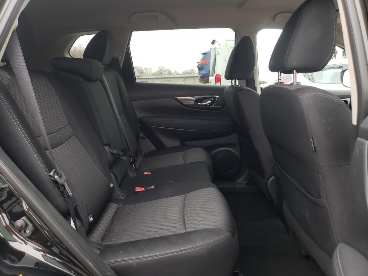 Photo 6 from auction – 2018 NISSAN ROGUE S with VIN KNMAT2MVXJP546536