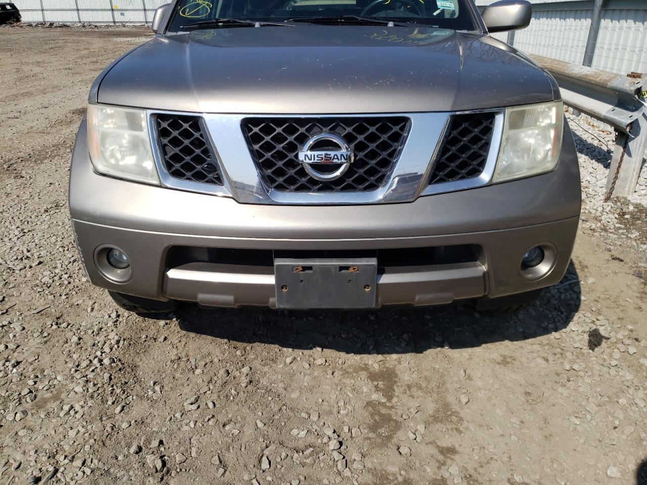 Photo 9 from auction – 2005 NISSAN PATHFINDER with VIN 5N1AR18W95C786262