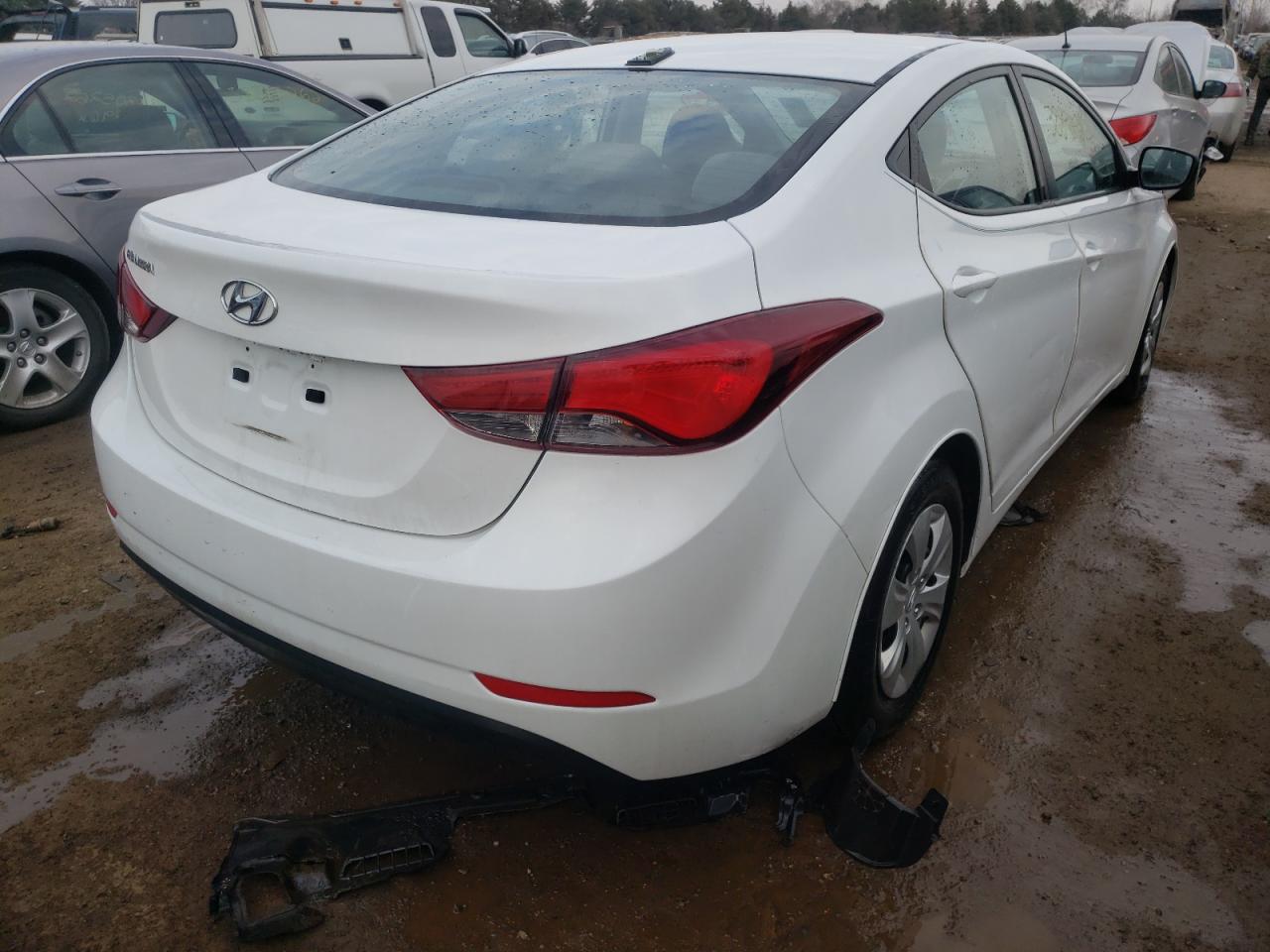 Photo 4 from auction – 2016 HYUNDAI ELANTRA SE with VIN 5NPDH4AE8GH766308