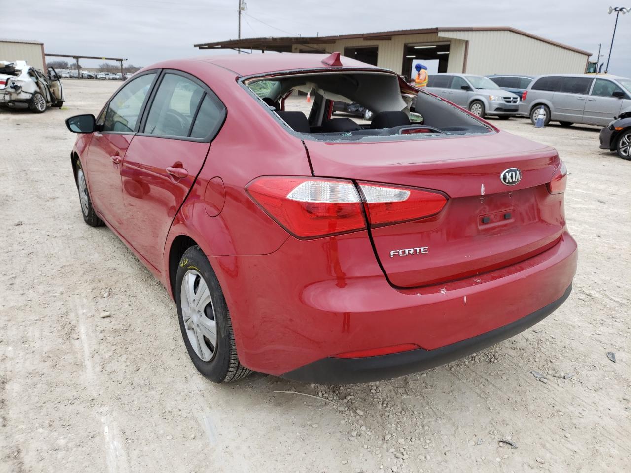 Photo 3 from auction – 2016 KIA FORTE LX with VIN KNAFK4A61G5576639