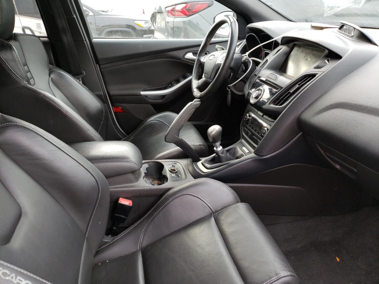 Photo 5 from auction – 2013 FORD FOCUS ST with VIN 1FADP3L92DL289398