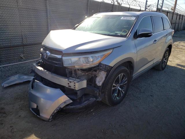 Photo 2 from auction – 2016 TOYOTA HIGHLANDER with VIN 5TDKKRFH2GS163731