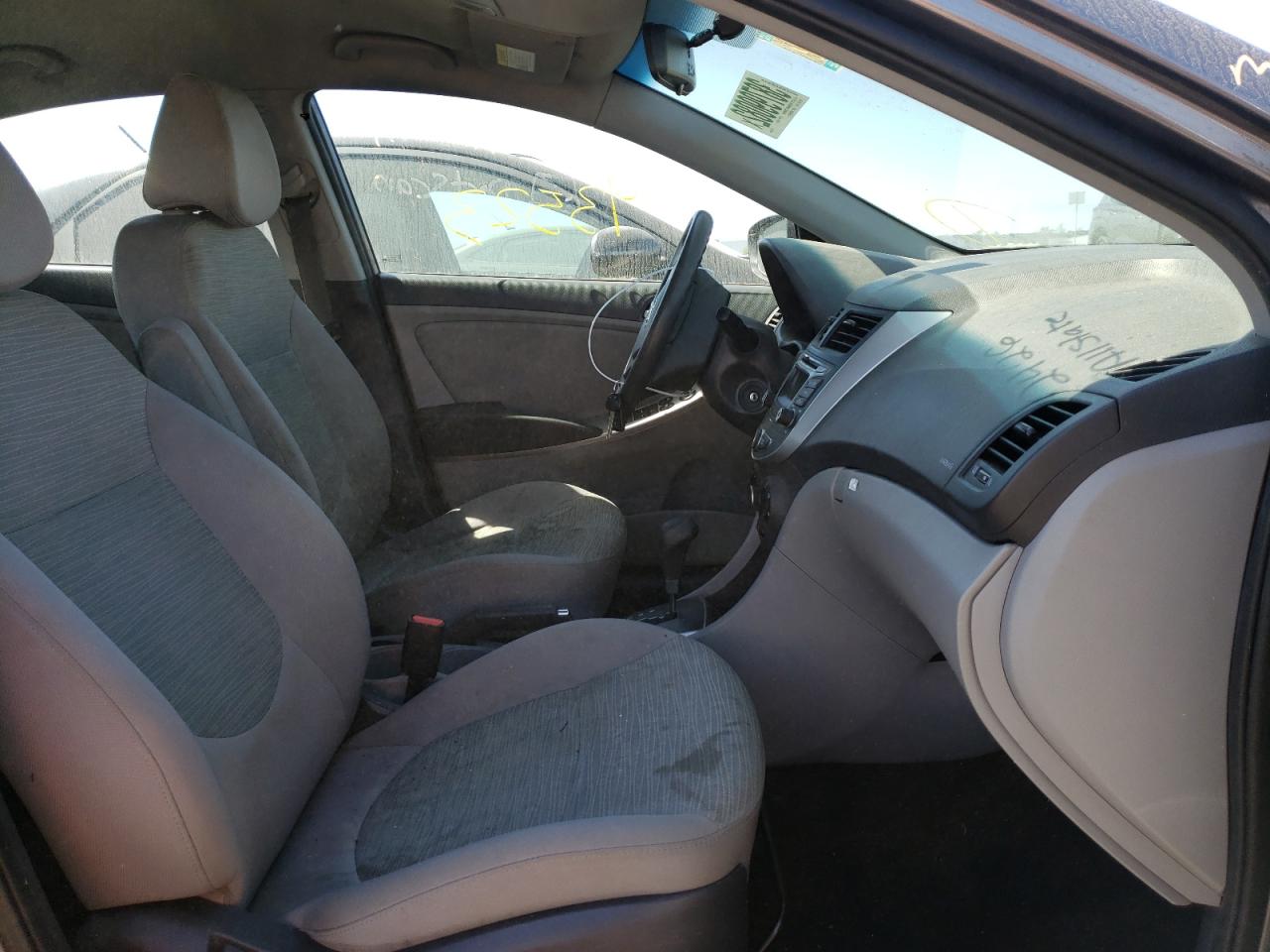 Photo 5 from auction – 2017 HYUNDAI ACCENT SE with VIN KMHCT4AE8HU274634
