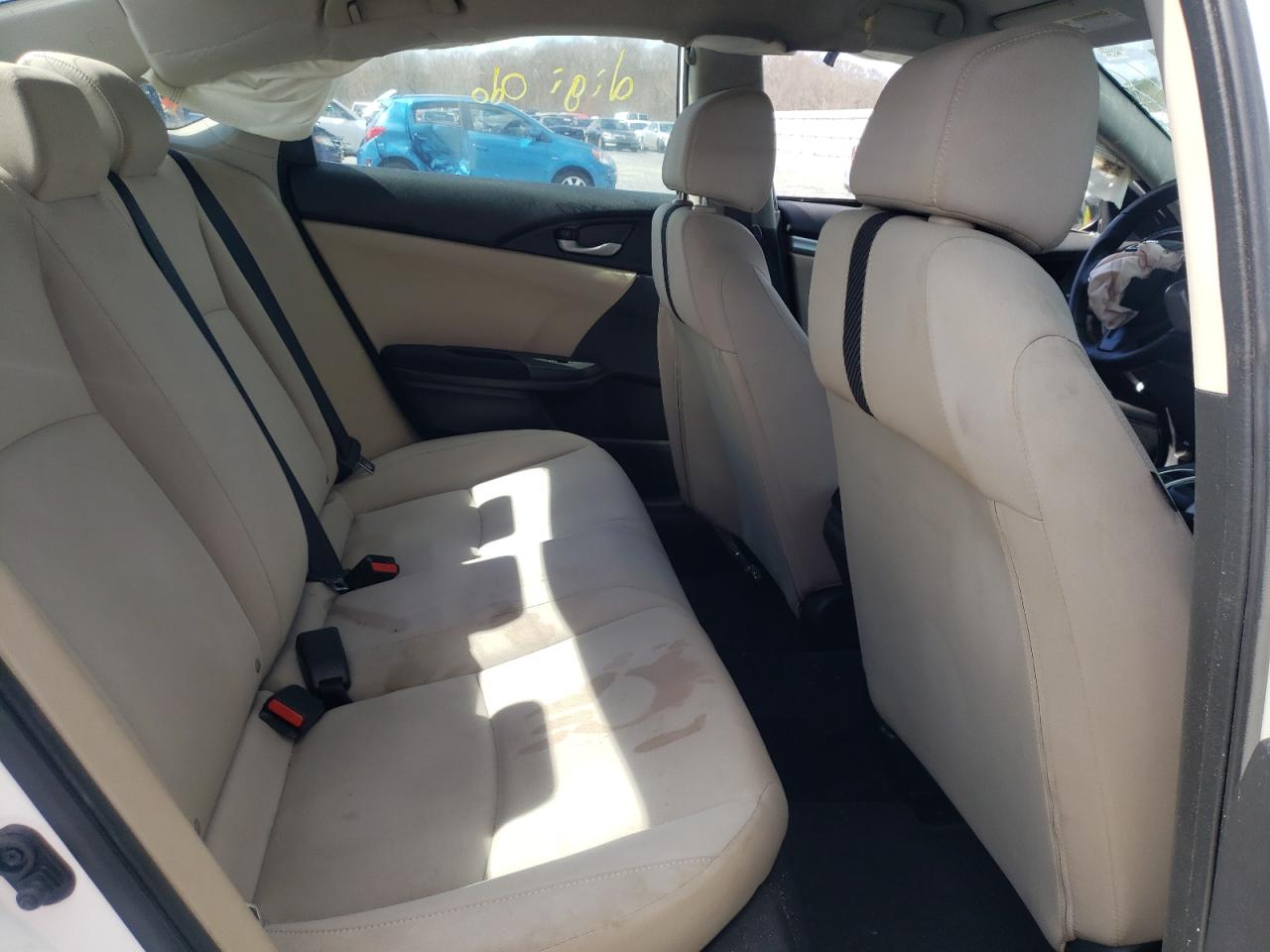 Photo 6 from auction – 2018 HONDA CIVIC with VIN 2HGFC2F55JH519818
