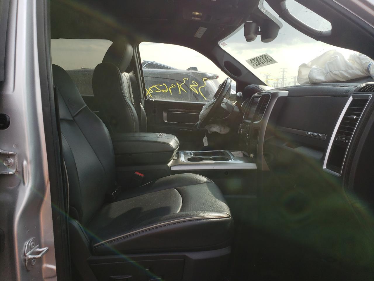 Photo 5 from auction – 2016 RAM 2500 LONGH with VIN 3C6UR5GL9GG299912