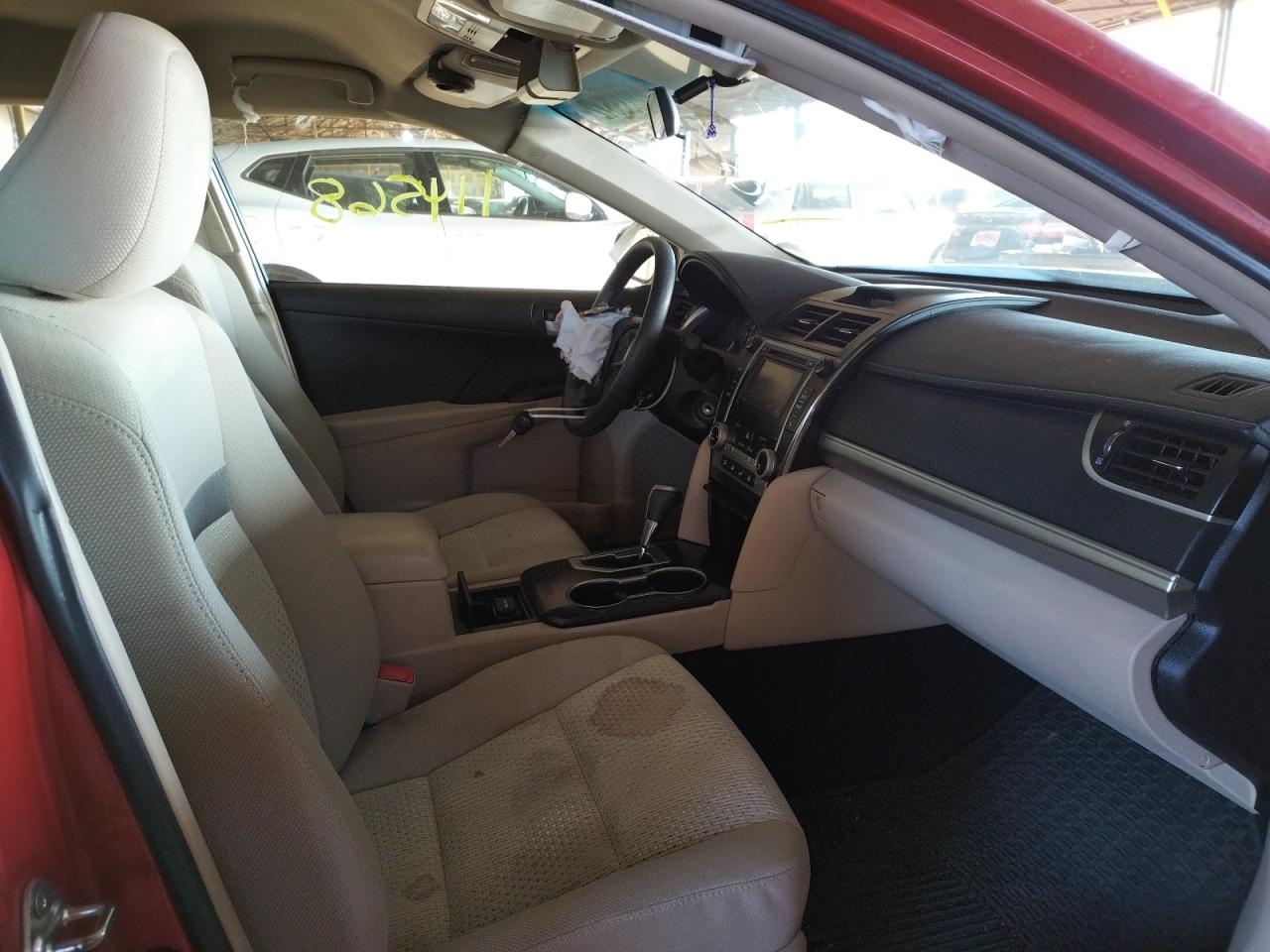 Photo 5 from auction – 2014 TOYOTA CAMRY L with VIN 4T4BF1FK8ER433590