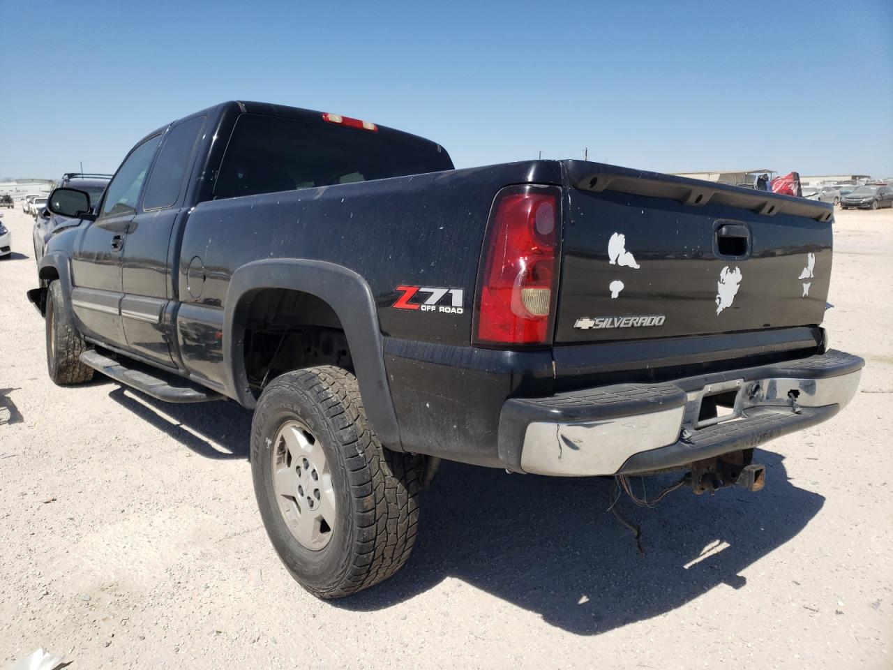Photo 3 from auction – 2005 CHEVROLET SILVERADO with VIN 2GCEK19B651322485