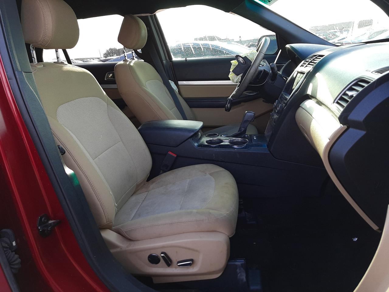 Photo 5 from auction – 2017 FORD EXPLORER X with VIN 1FM5K7D85HGA75011
