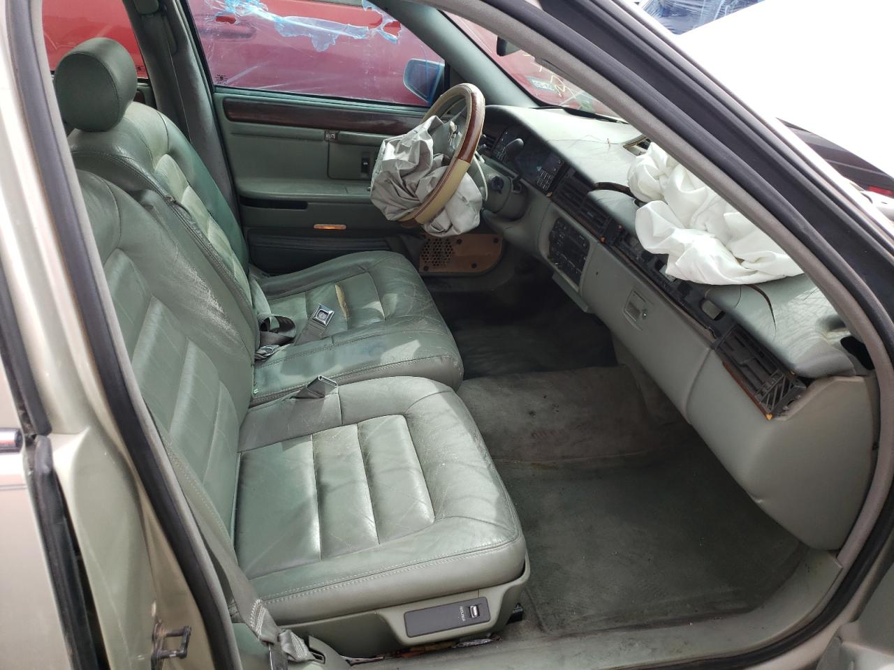 Photo 5 from auction – 1996 CADILLAC DEVILLE with VIN 1G6KD52Y8TU246825