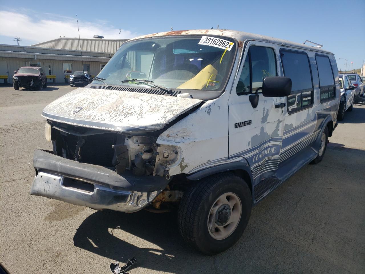 Photo 2 from auction – 1994 DODGE RAM VAN B2 with VIN 2B6HB21Y2RK585306