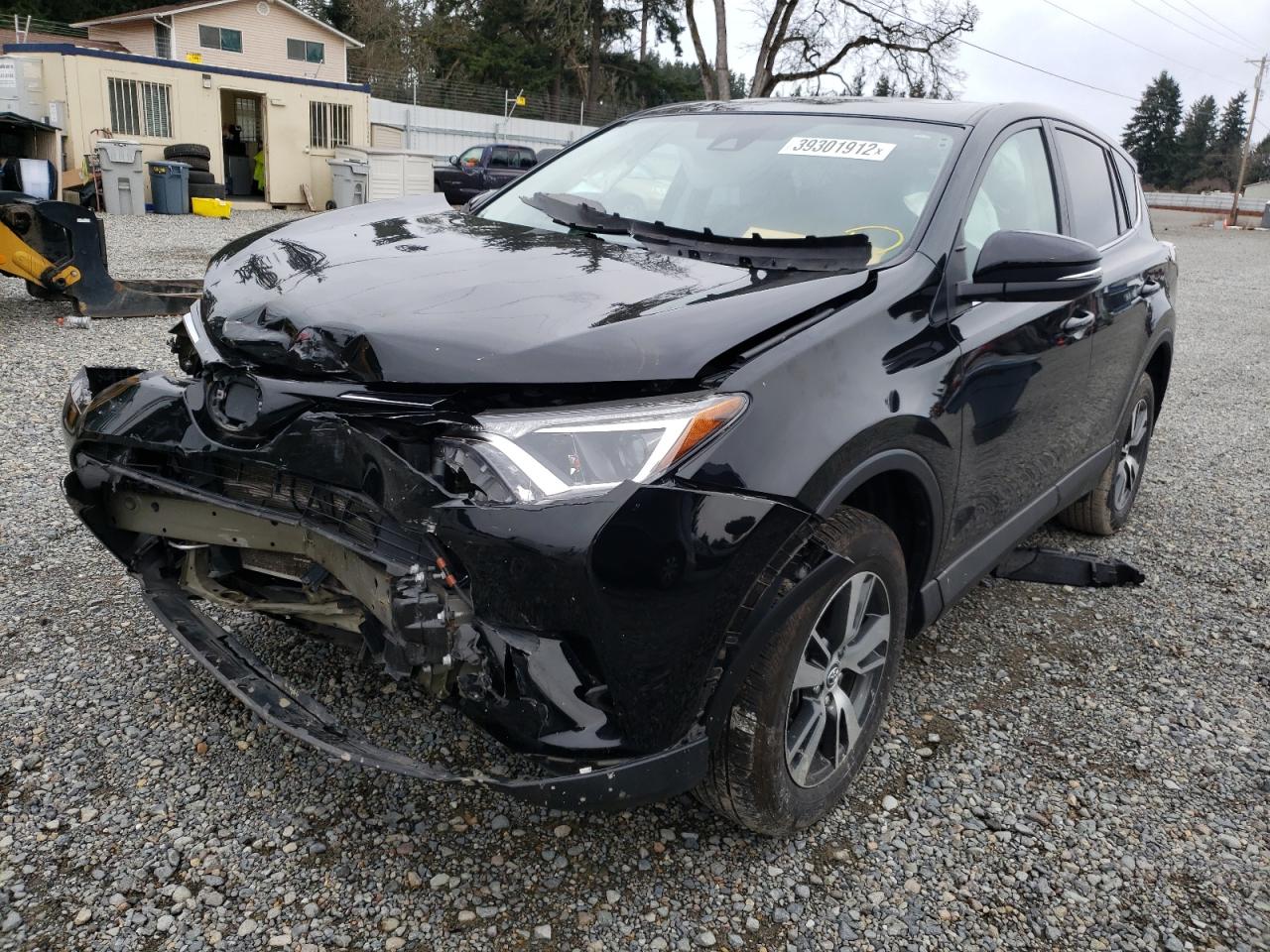 Photo 2 from auction – 2018 TOYOTA RAV4 ADVEN with VIN 2T3RFREV9JW802610