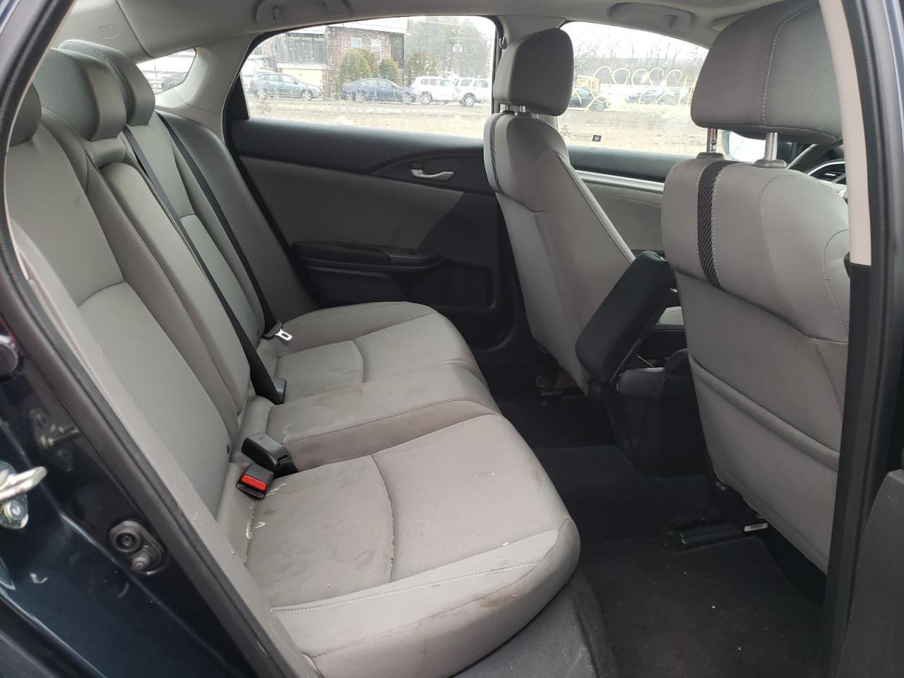 Photo 6 from auction – 2016 HONDA CIVIC EX with VIN 19XFC1F34GE219912