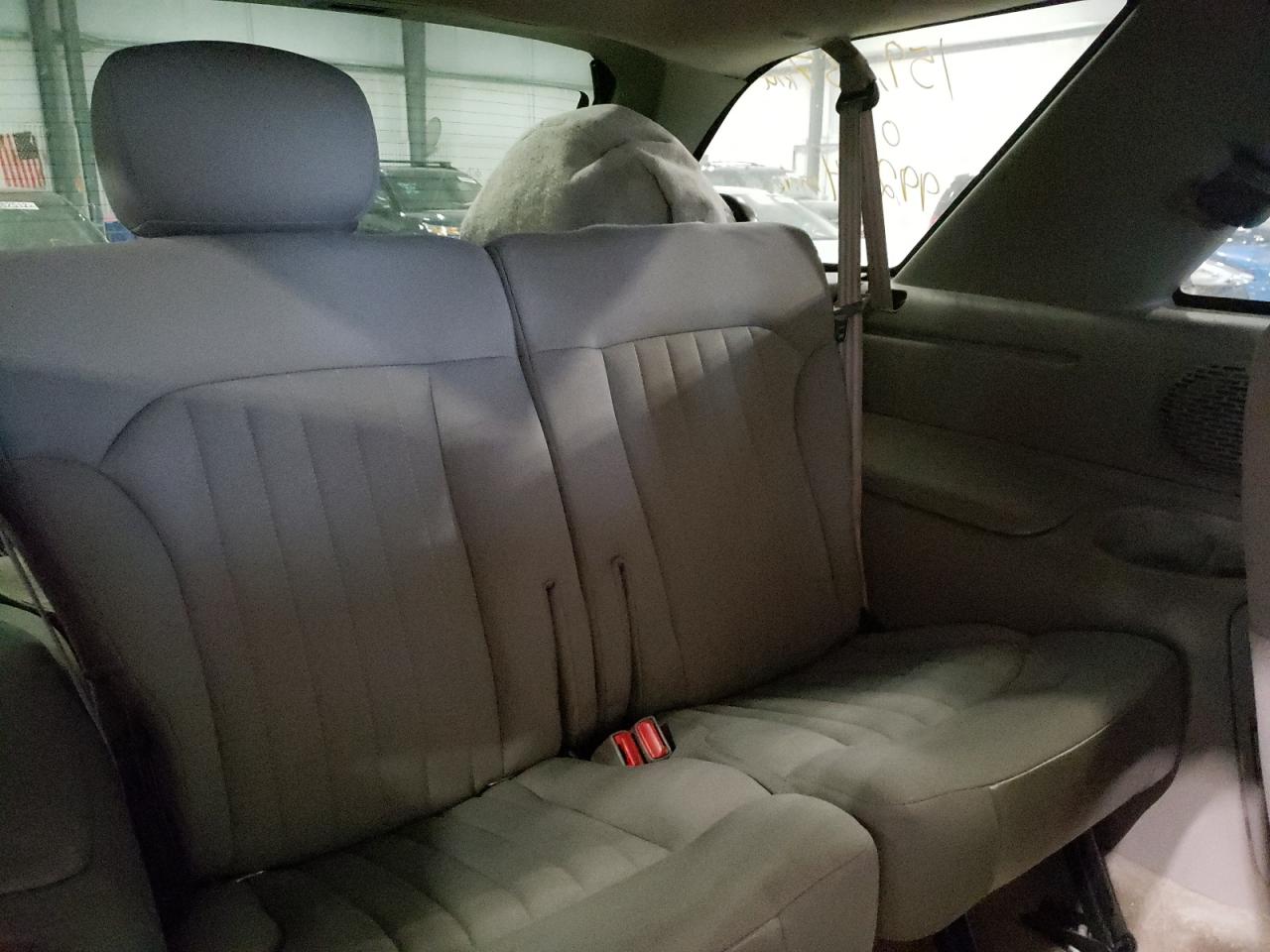 Photo 6 from auction – 2005 CHEVROLET BLAZER with VIN 1GNCT18X15K120551
