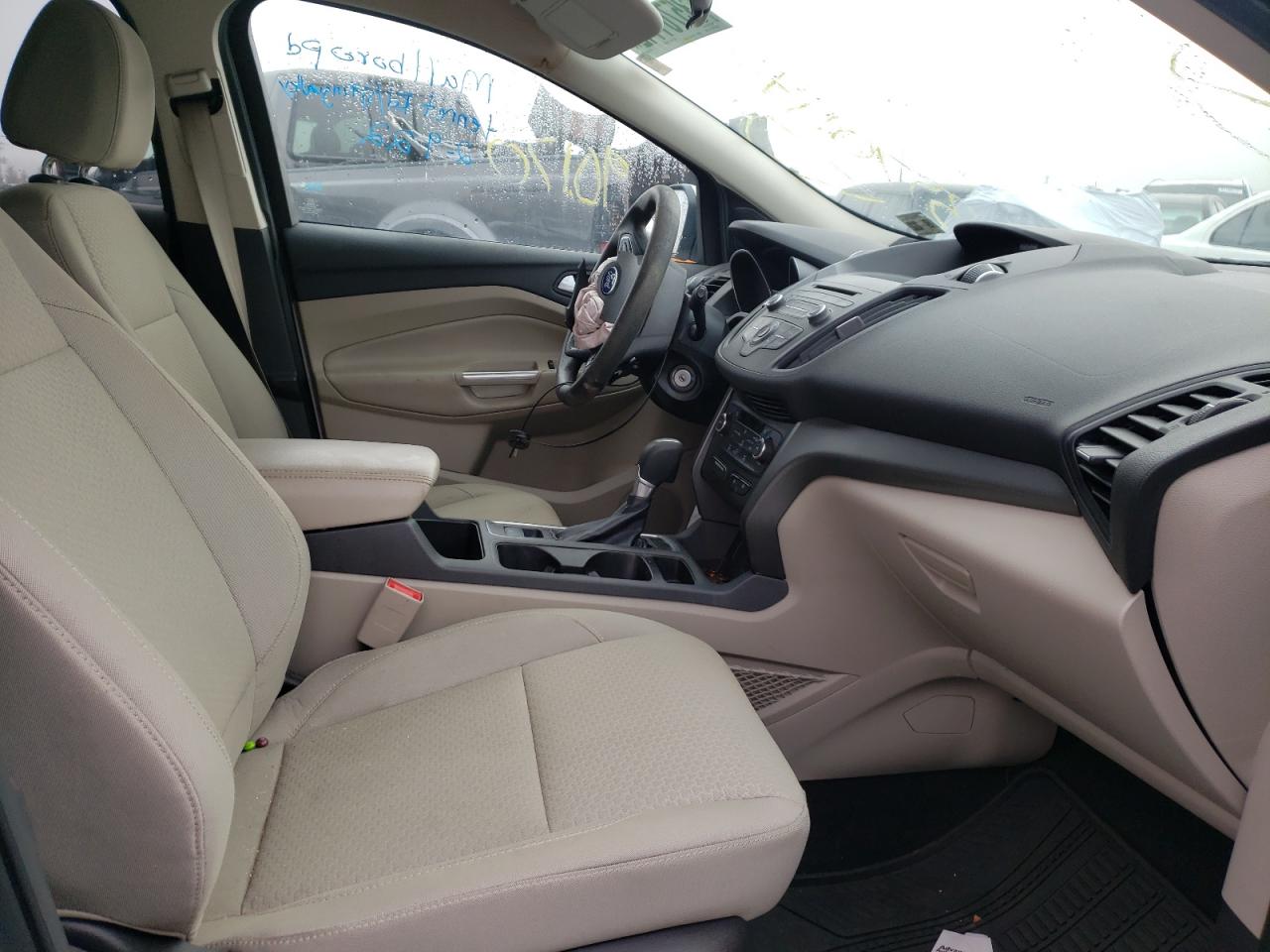 Photo 5 from auction – 2017 FORD ESCAPE SE with VIN 1FMCU9G94HUD03051