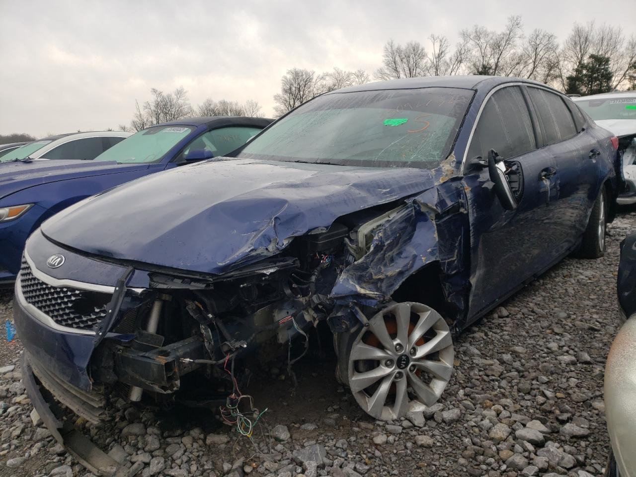 Photo 2 from auction – 2016 KIA OPTIMA EX with VIN 5XXGU4L32GG048057