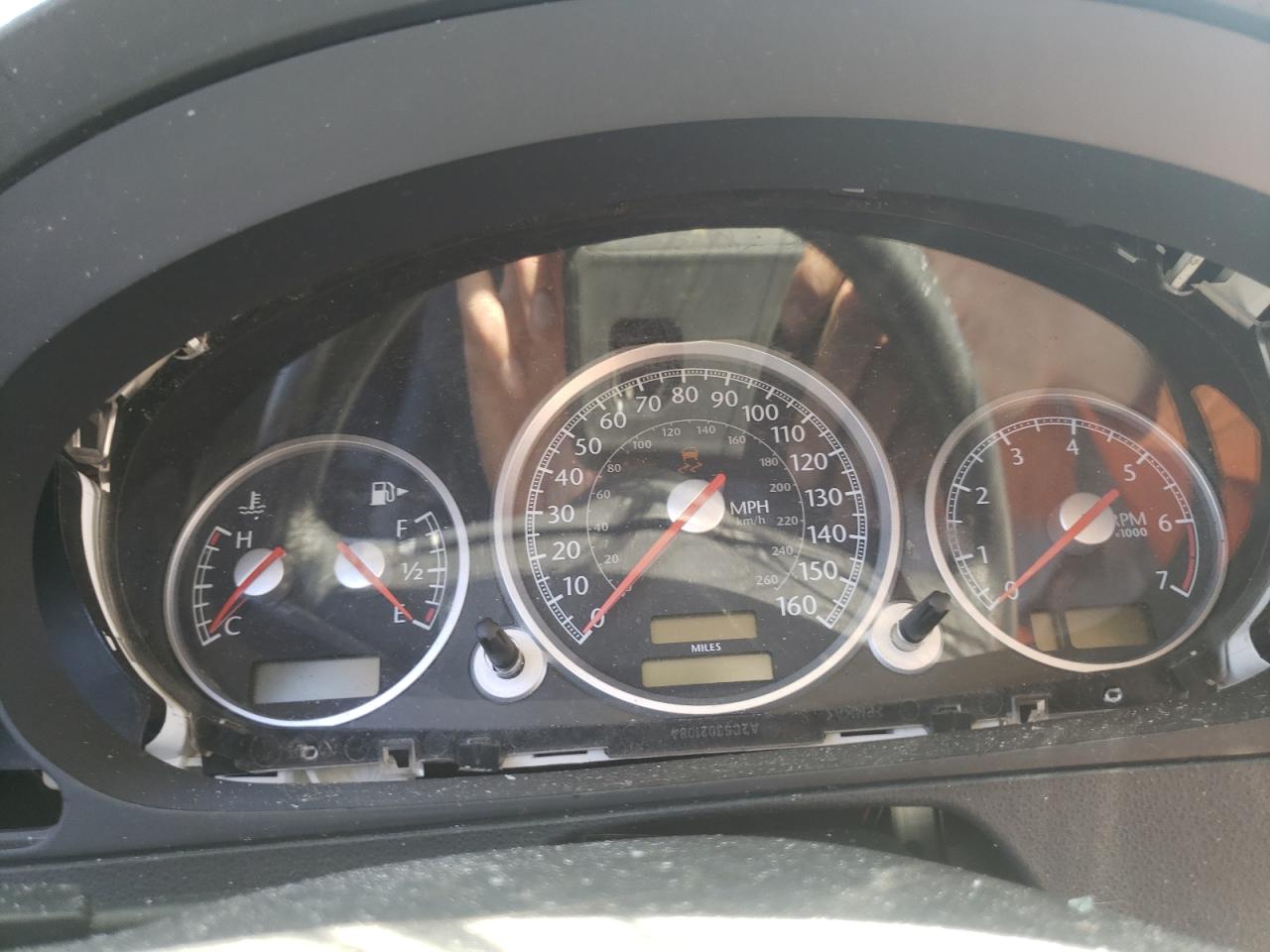 Photo 8 from auction – 2004 CHRYSLER CROSSFIRE with VIN 1C3AN69L74X023976