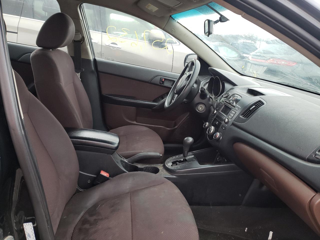 Photo 5 from auction – 2010 KIA FORTE EX with VIN KNAFU4A2XA5219670