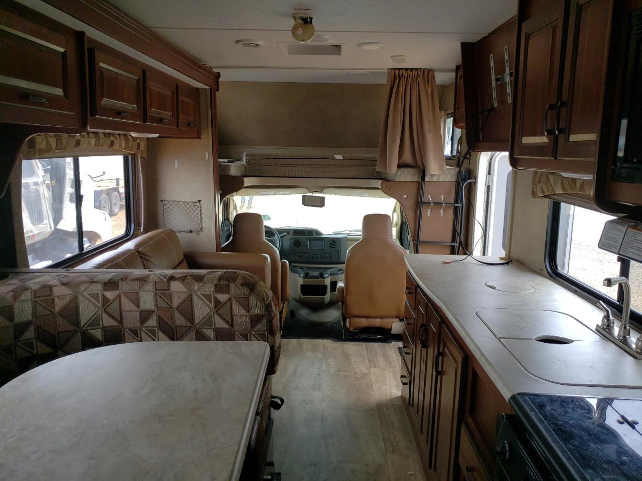 Photo 5 from auction – 2015 SUNS MOTORHOME with VIN 1FDXE4FS3FDA00197