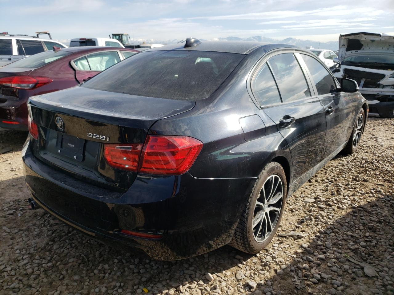Photo 4 from auction – 2013 BMW 328 I SULE with VIN WBA3C1C55DF443424