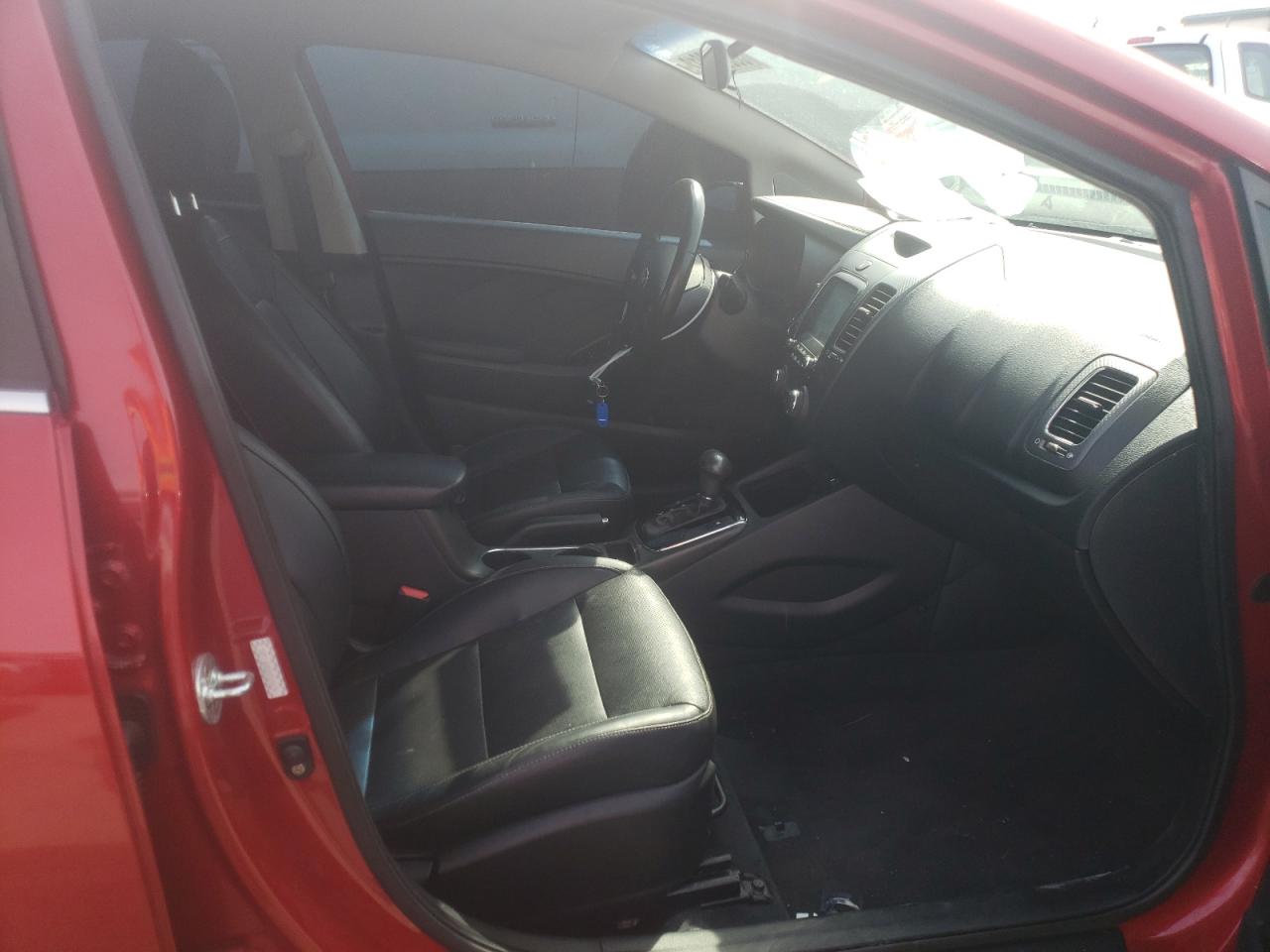 Photo 5 from auction – 2017 KIA FORTE EX with VIN 3KPFL4A8XHE004234