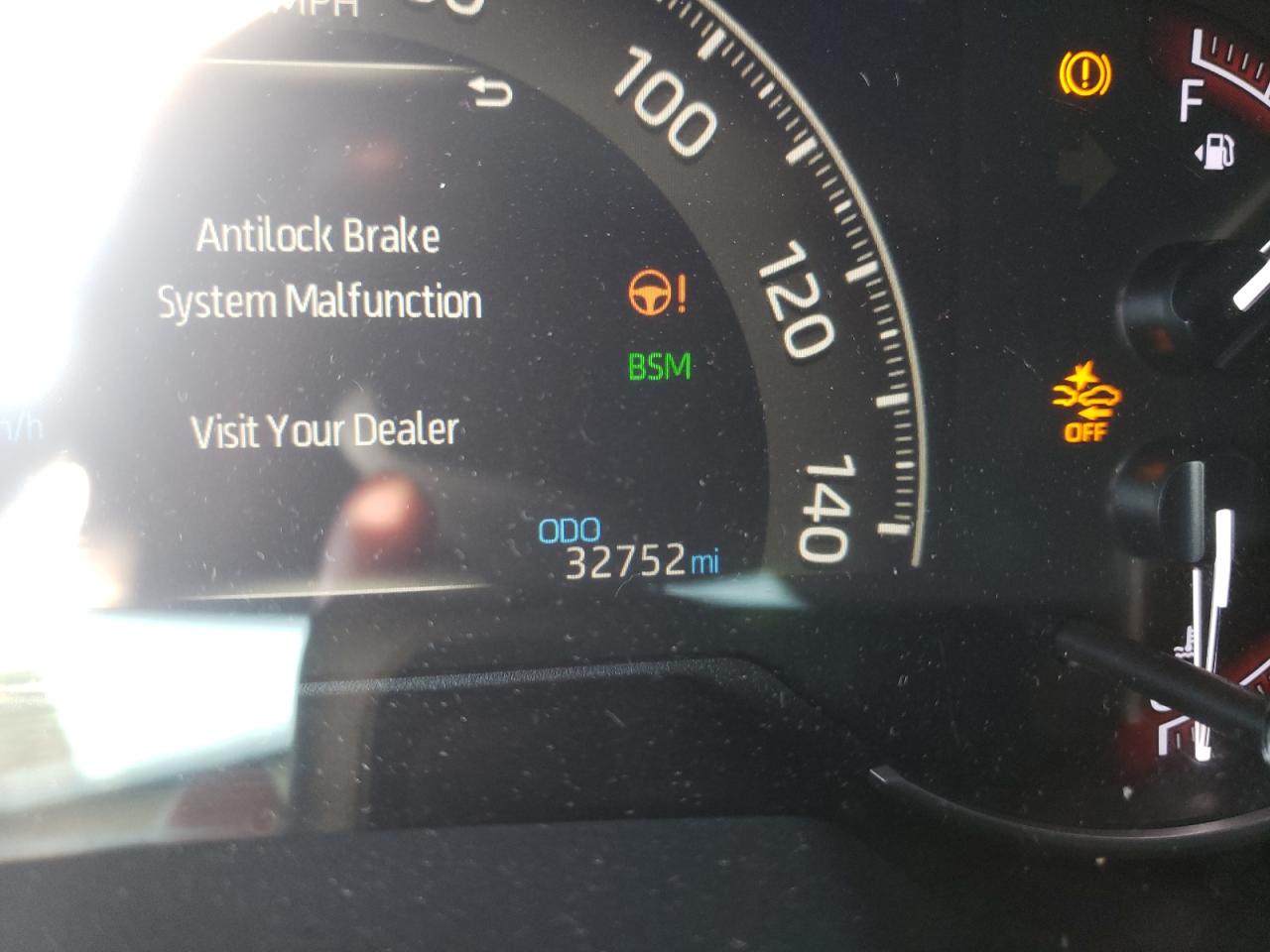 Photo 8 from auction – 2019 TOYOTA RAV4 LIMIT with VIN JTMN1RFV8KD007543