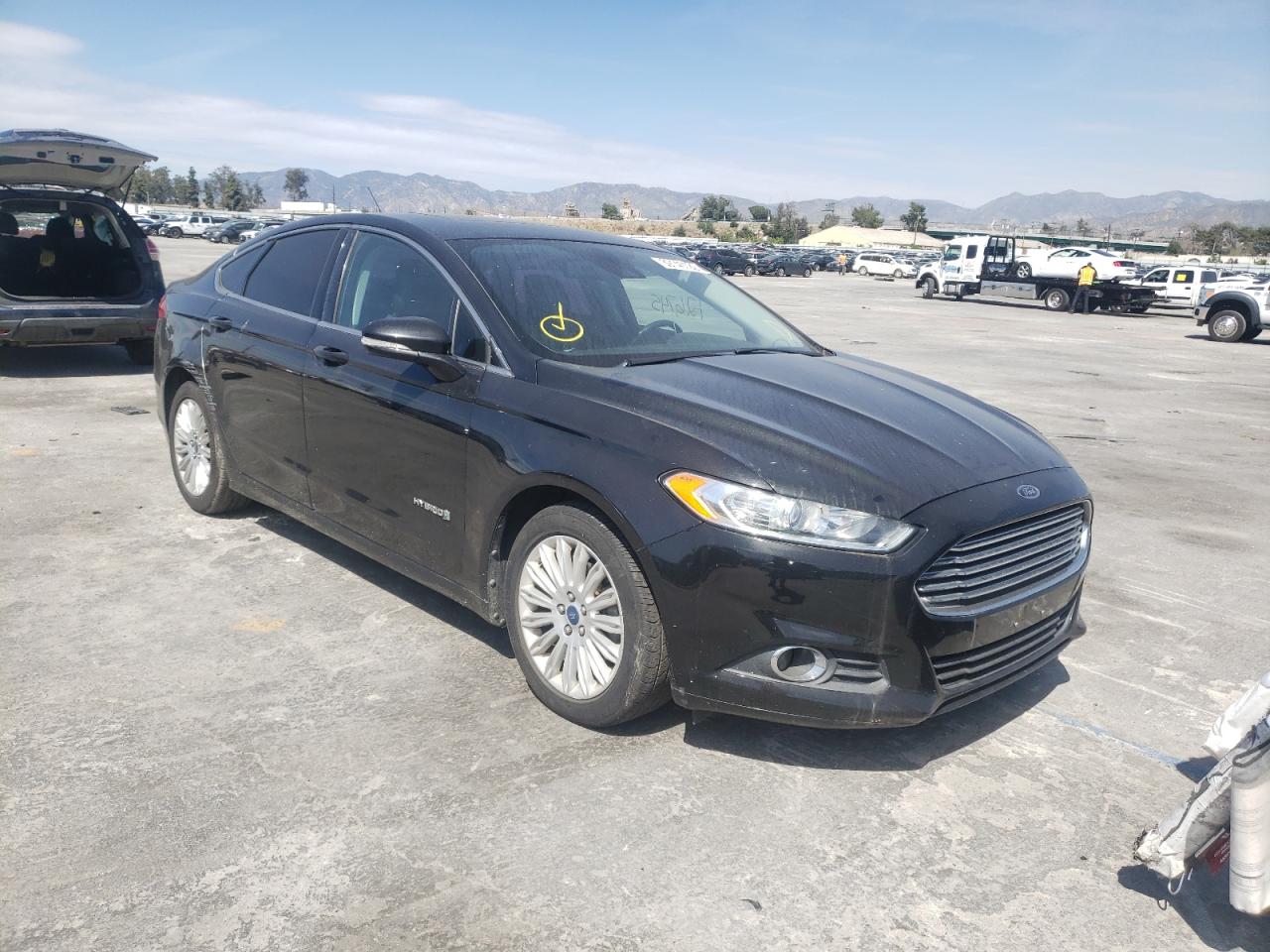 FORD FUSION SE 2013 with VIN 3FA6P0LU6DR165731 - Photo from auction