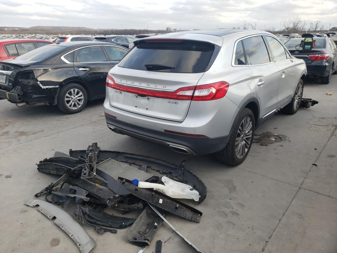 Photo 4 from auction – 2018 LINCOLN MKX RESERV with VIN 2LMPJ8LR3JBL21423