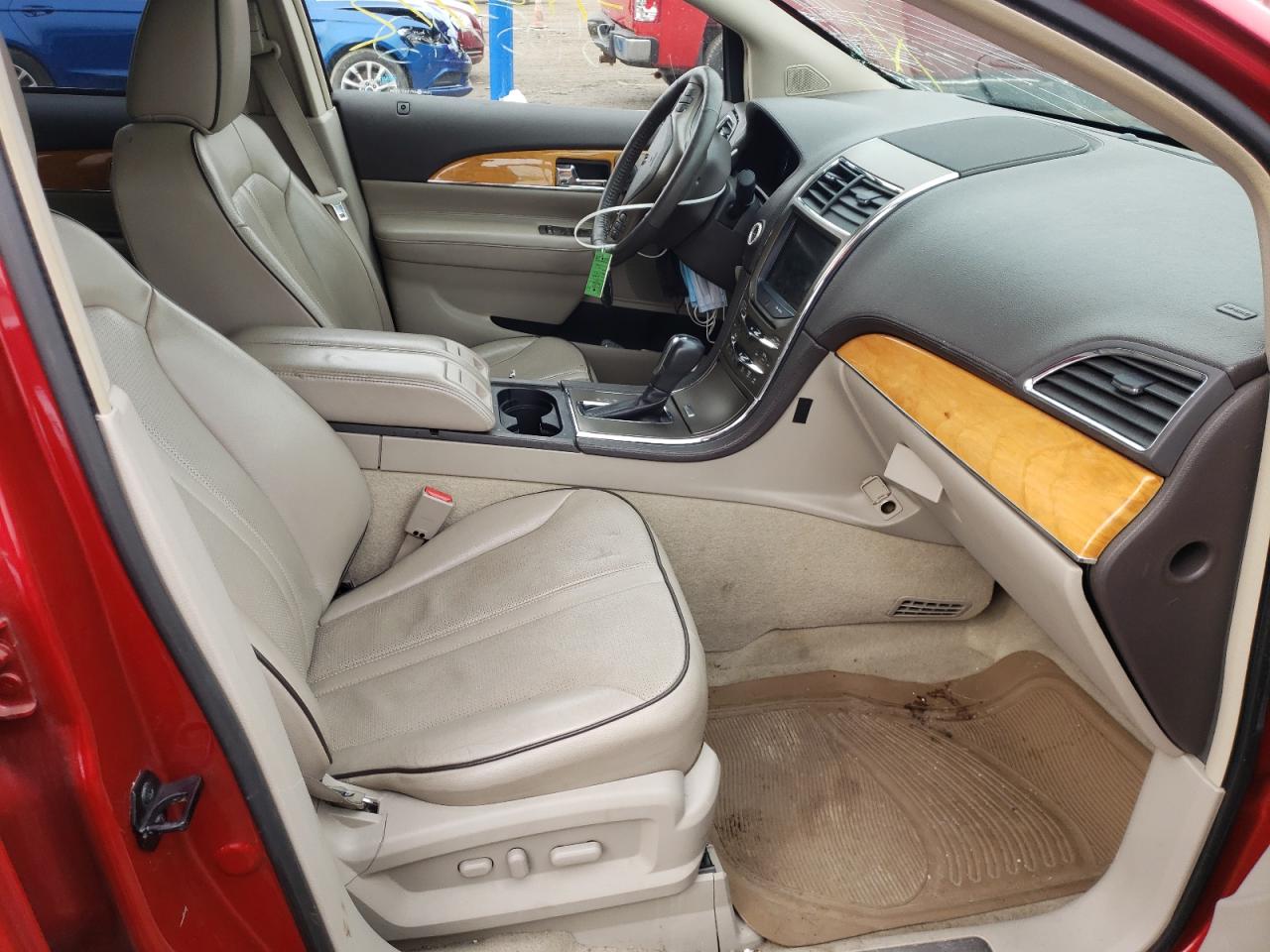 Photo 5 from auction – 2011 LINCOLN MKX with VIN 2LMDJ8JK0BBJ06320