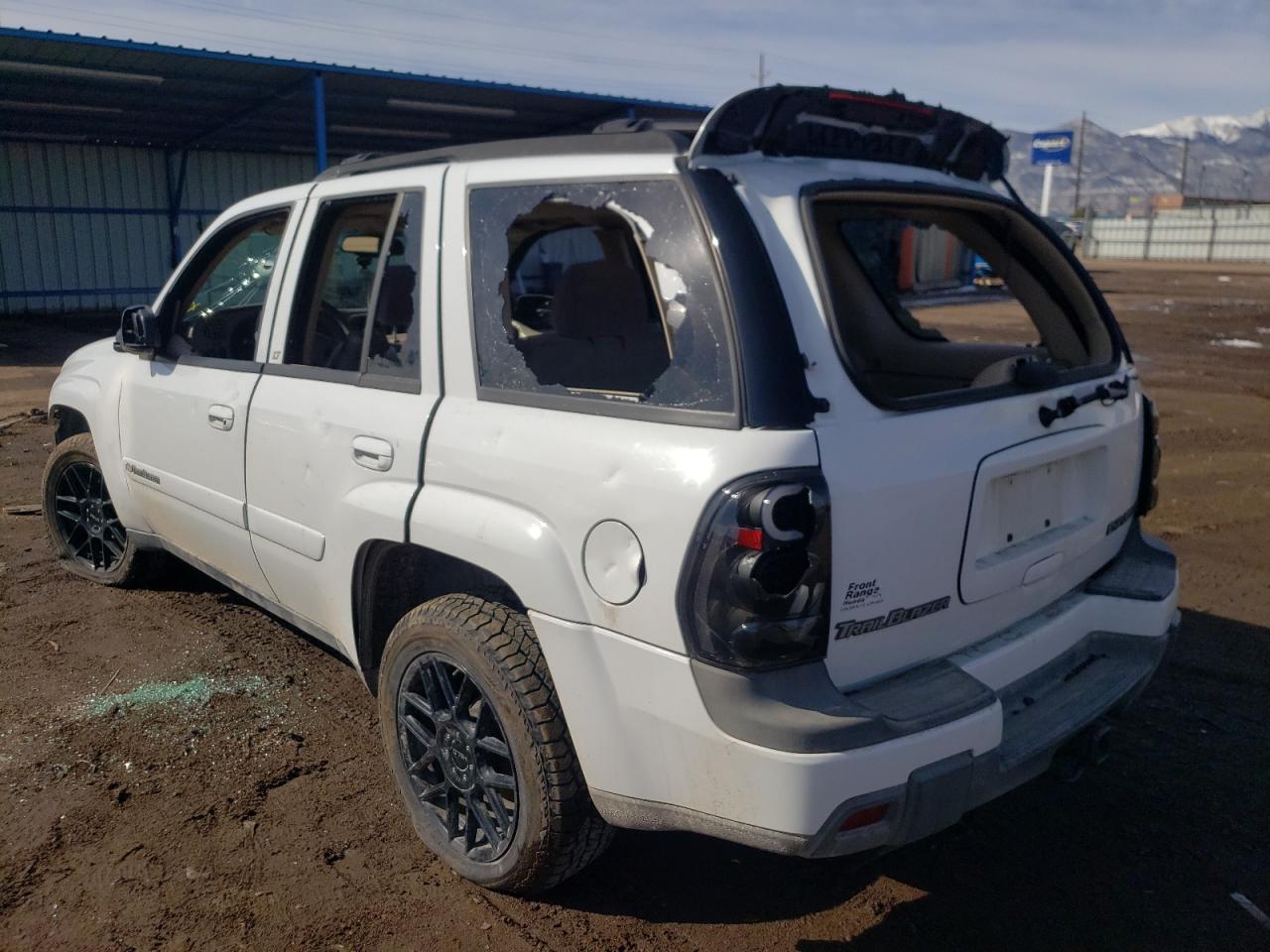 Photo 3 from auction – 2004 CHEVROLET TRAILBLAZE with VIN 1GNDT13S842355530
