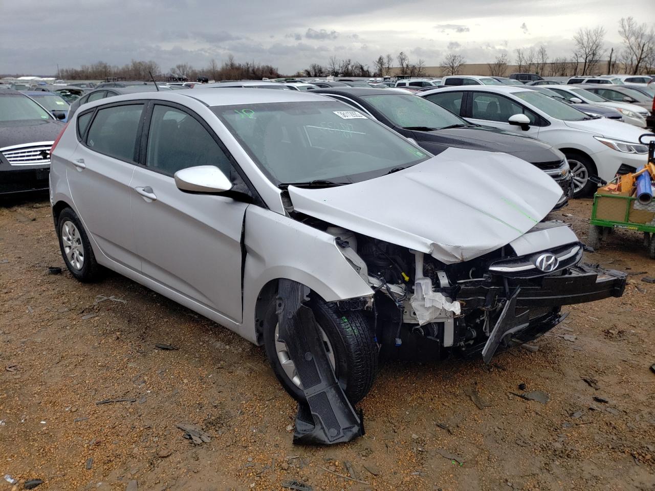 HYUNDAI ACCENT SE 2016 with VIN KMHCT5AE4GU257494 - Photo from auction