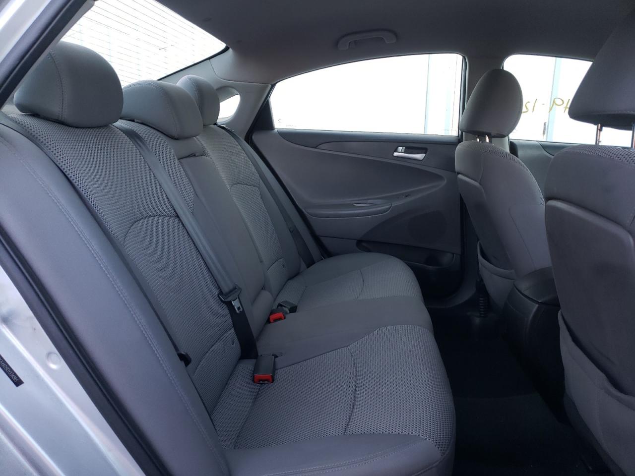 صورة رقم 6 من المزاد - 2012 HYUNDAI SONATA GLS مع VIN 5NPEB4AC8CH334865