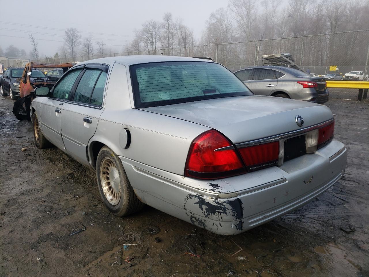 Photo 3 from auction – 2001 MERCURY GRAND MARQ with VIN 2MEFM75W41X639035