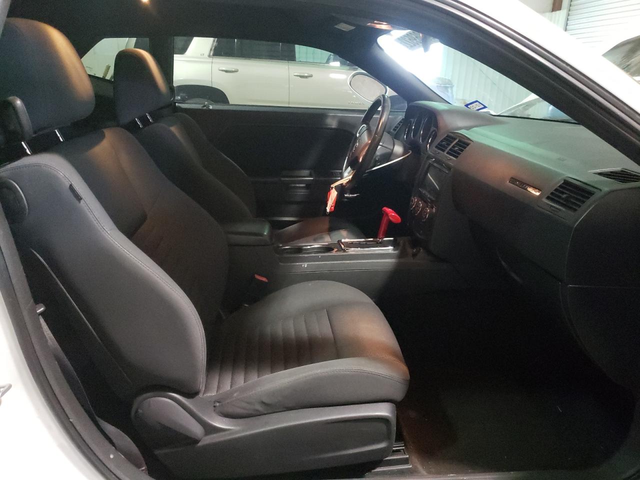 Photo 5 from auction – 2011 DODGE CHALLENGER with VIN 2B3CJ4DG3BH596181