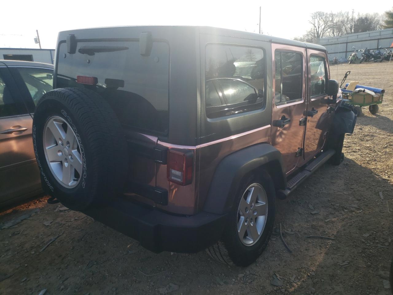 Photo 4 from auction – 2016 JEEP WRANGLER U with VIN 1C4BJWDG9GL252435