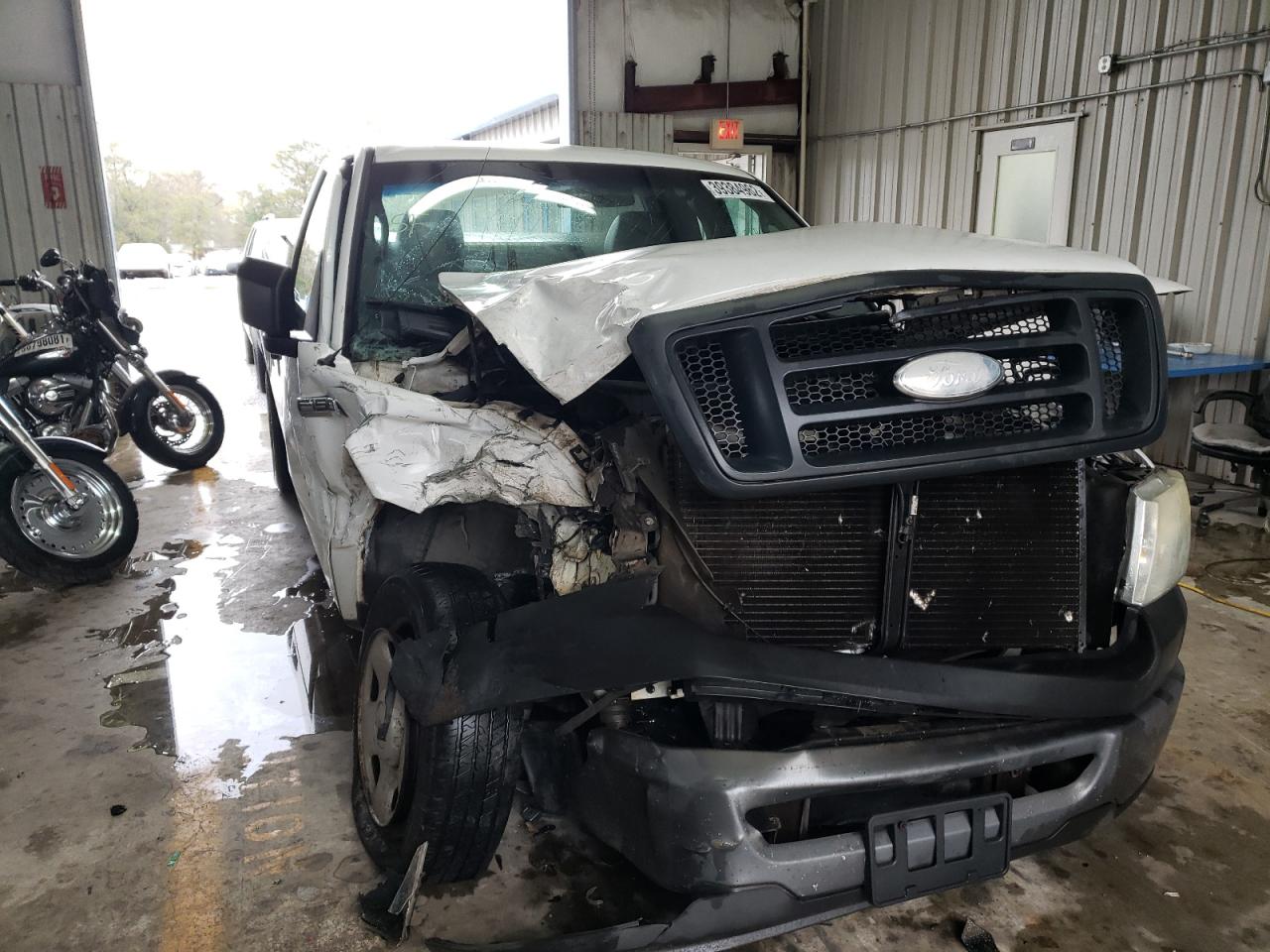 Photo 9 from auction – 2006 FORD F150 with VIN 1FTRF12256NB66424