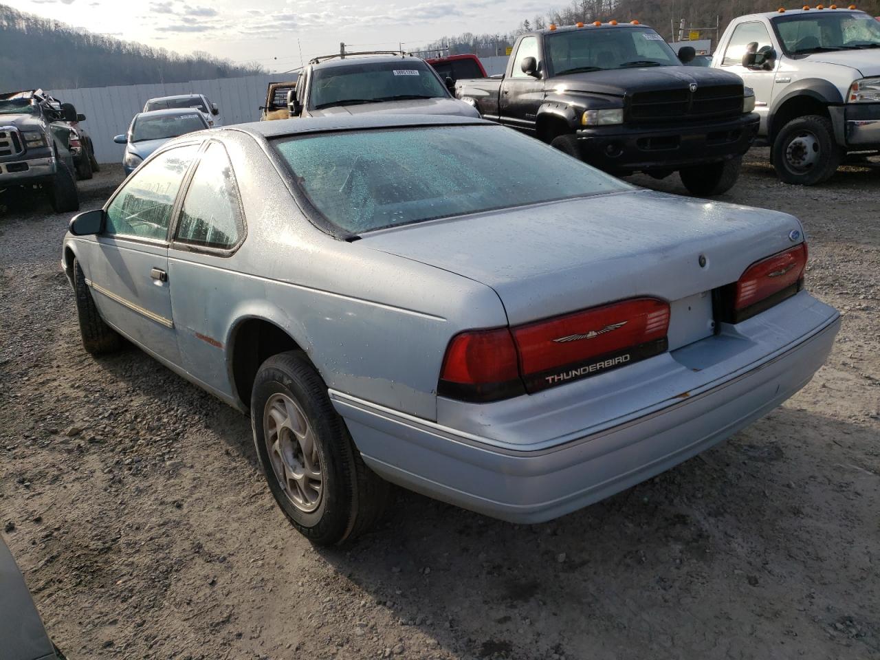 Photo 3 from auction – 1992 FORD THUNDERBIR with VIN 1FAPP60T7NH116866