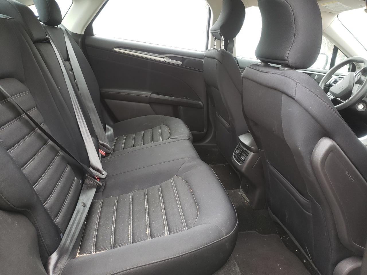 Photo 6 from auction – 2015 FORD FUSION SE with VIN 3FA6P0H75FR302485