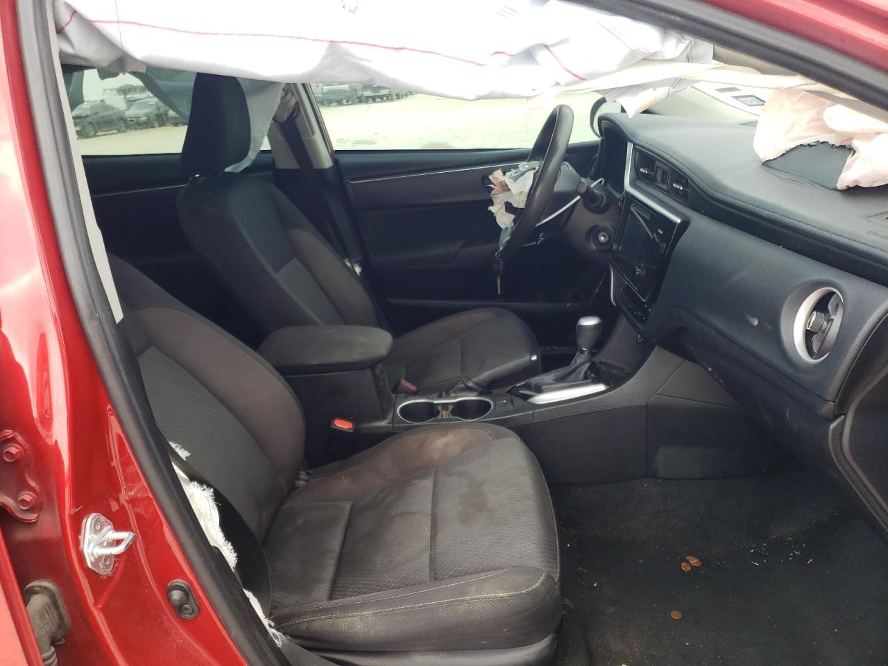 Photo 5 from auction – 2017 TOYOTA COROLLA L with VIN 5YFBURHE6HP596802