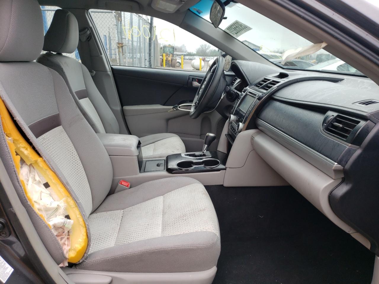 Photo 5 from auction – 2014 TOYOTA CAMRY L with VIN 4T4BF1FK2ER393622
