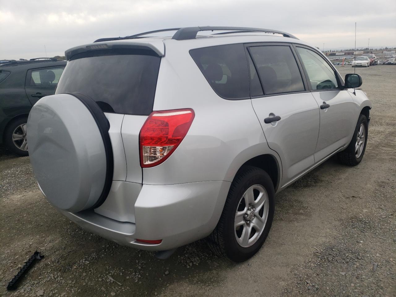 Photo 4 from auction – 2008 TOYOTA RAV4 with VIN JTMZD33V986071128