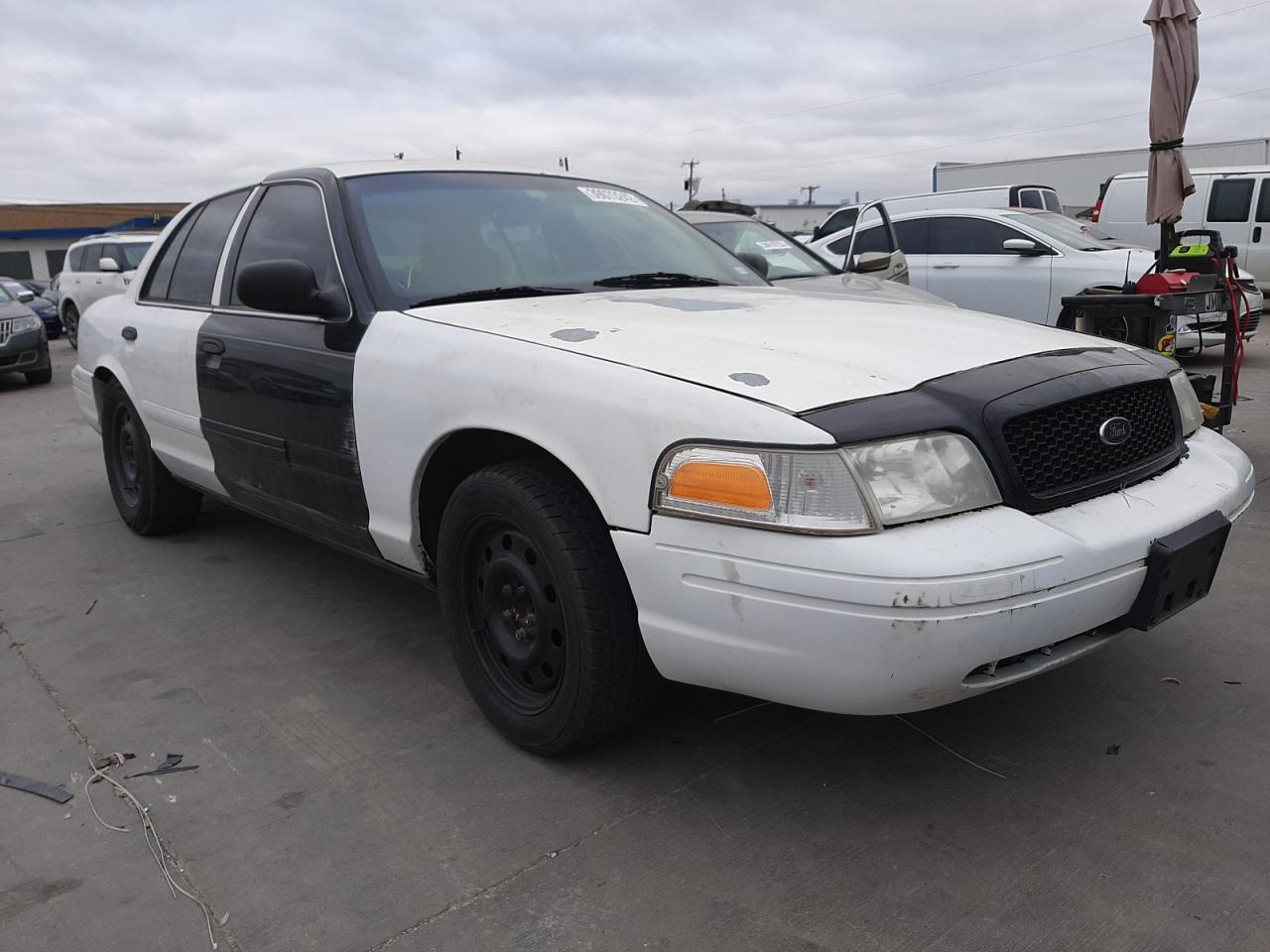FORD CROWN VICT 2007 with VIN 2FAHP71W77X147508 - Photo from auction